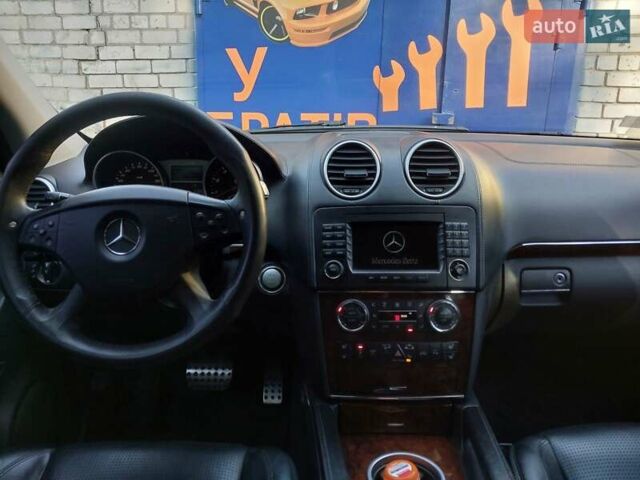 Чорний Мерседес М-Клас, об'ємом двигуна 6.3 л та пробігом 158 тис. км за 13999 $, фото 11 на Automoto.ua
