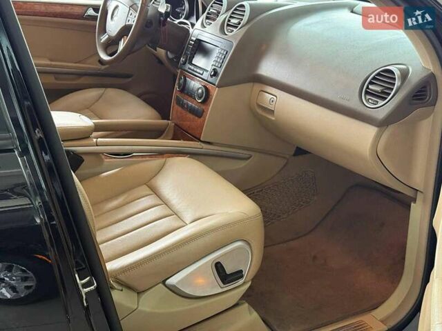 Черный Мерседес М-Класс, объемом двигателя 3 л и пробегом 264 тыс. км за 12240 $, фото 17 на Automoto.ua