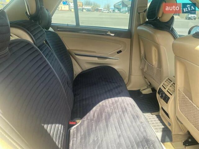 Черный Мерседес М-Класс, объемом двигателя 3 л и пробегом 200 тыс. км за 12000 $, фото 8 на Automoto.ua