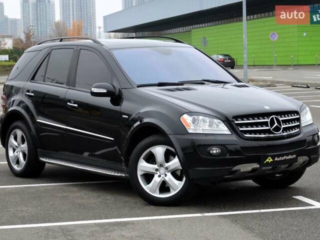 Чорний Мерседес М-Клас, об'ємом двигуна 3.5 л та пробігом 197 тис. км за 9999 $, фото 2 на Automoto.ua