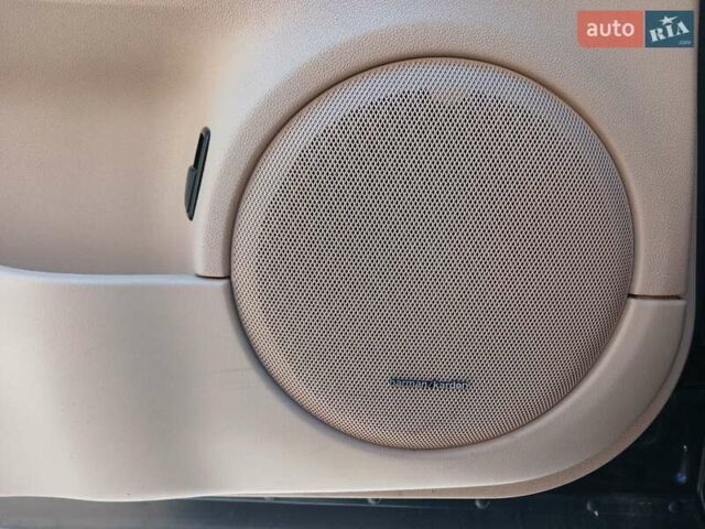 Чорний Мерседес М-Клас, об'ємом двигуна 3.5 л та пробігом 234 тис. км за 13500 $, фото 19 на Automoto.ua