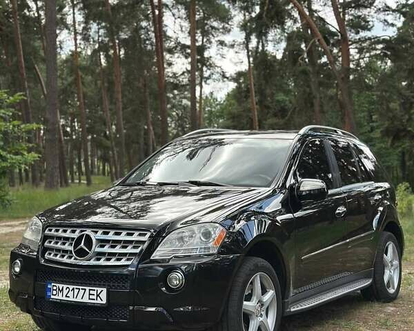 Черный Мерседес М-Класс, объемом двигателя 5.5 л и пробегом 255 тыс. км за 12000 $, фото 35 на Automoto.ua
