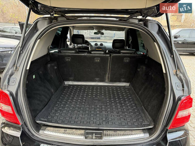 Черный Мерседес М-Класс, объемом двигателя 3.5 л и пробегом 192 тыс. км за 12500 $, фото 9 на Automoto.ua