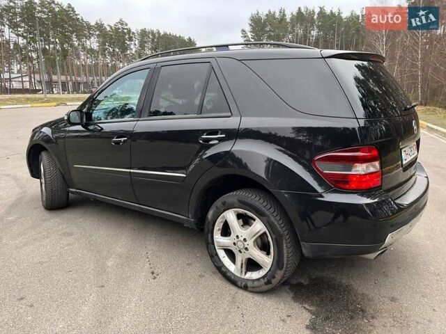 Чорний Мерседес М-Клас, об'ємом двигуна 3 л та пробігом 284 тис. км за 7300 $, фото 8 на Automoto.ua