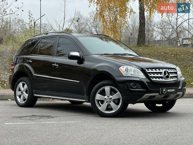 Черный Мерседес М-Класс, объемом двигателя 3.5 л и пробегом 265 тыс. км за 14300 $, фото 2 на Automoto.ua