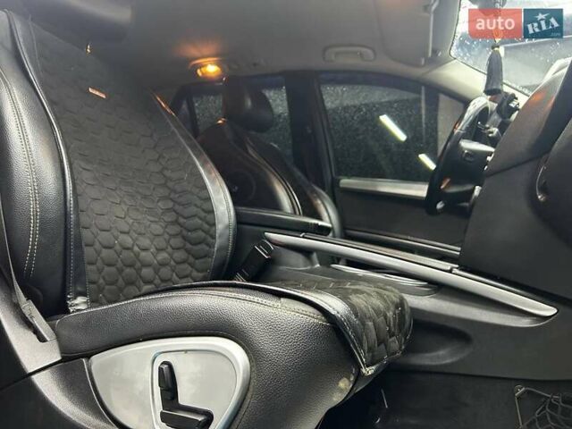Чорний Мерседес М-Клас, об'ємом двигуна 2.99 л та пробігом 256 тис. км за 14800 $, фото 15 на Automoto.ua
