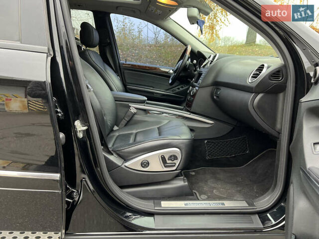 Черный Мерседес М-Класс, объемом двигателя 3.5 л и пробегом 265 тыс. км за 14300 $, фото 65 на Automoto.ua