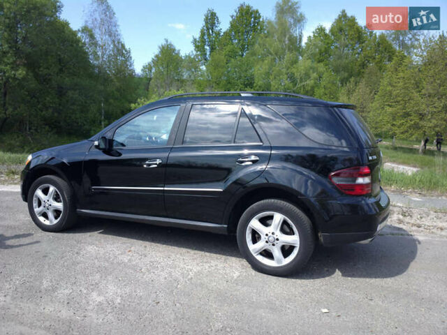 Черный Мерседес М-Класс, объемом двигателя 3.5 л и пробегом 290 тыс. км за 10500 $, фото 4 на Automoto.ua