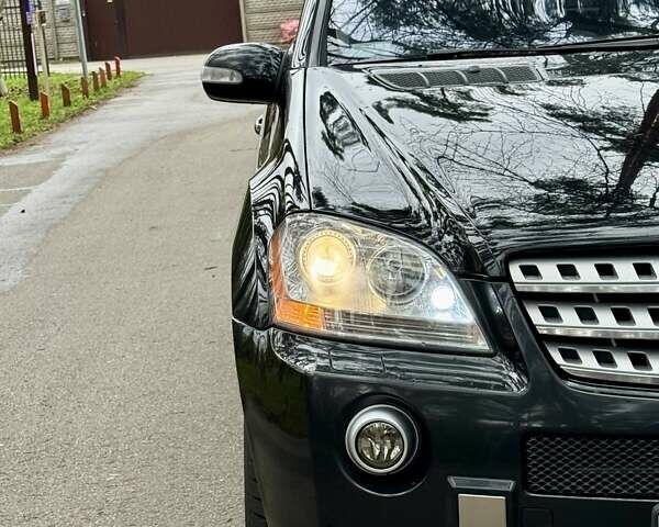 Черный Мерседес М-Класс, объемом двигателя 3.5 л и пробегом 174 тыс. км за 10950 $, фото 40 на Automoto.ua