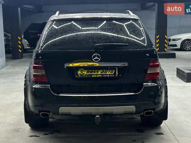 Чорний Мерседес М-Клас, об'ємом двигуна 2.99 л та пробігом 256 тис. км за 14800 $, фото 4 на Automoto.ua