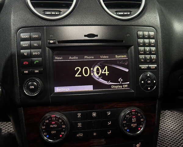 Черный Мерседес М-Класс, объемом двигателя 3.5 л и пробегом 196 тыс. км за 15000 $, фото 12 на Automoto.ua