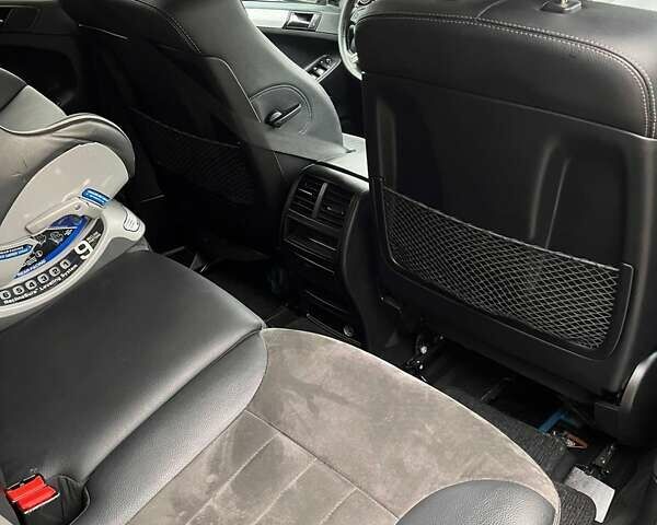 Чорний Мерседес М-Клас, об'ємом двигуна 3 л та пробігом 284 тис. км за 7300 $, фото 17 на Automoto.ua