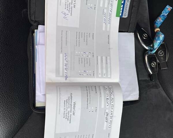 Чорний Мерседес М-Клас, об'ємом двигуна 3 л та пробігом 284 тис. км за 7300 $, фото 31 на Automoto.ua