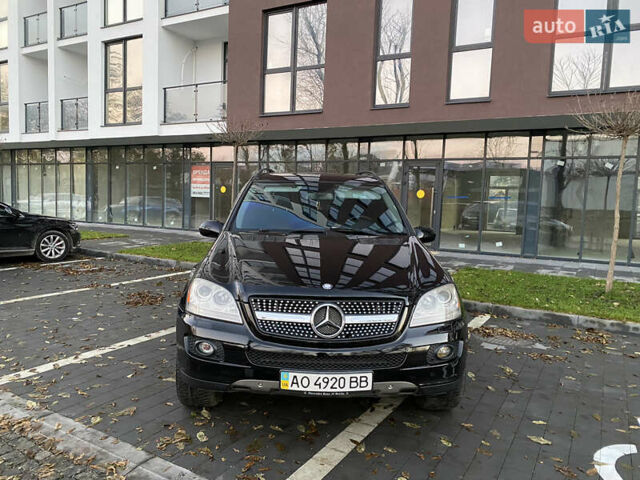 Чорний Мерседес М-Клас, об'ємом двигуна 3.5 л та пробігом 218 тис. км за 9500 $, фото 7 на Automoto.ua