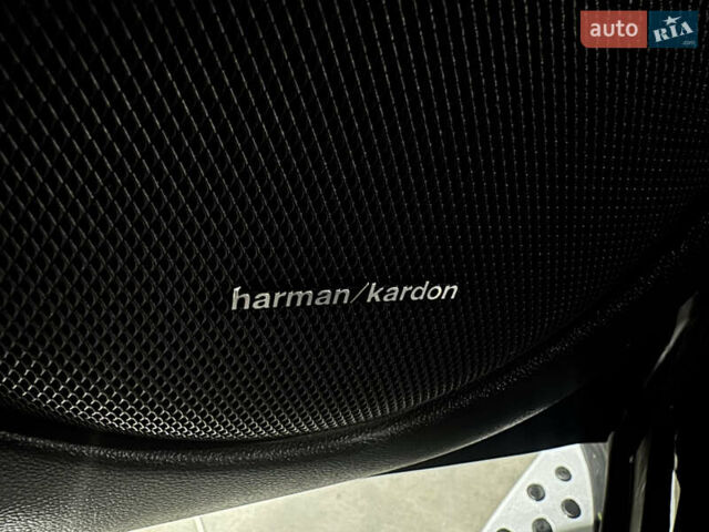 Черный Мерседес М-Класс, объемом двигателя 3.5 л и пробегом 196 тыс. км за 15000 $, фото 7 на Automoto.ua