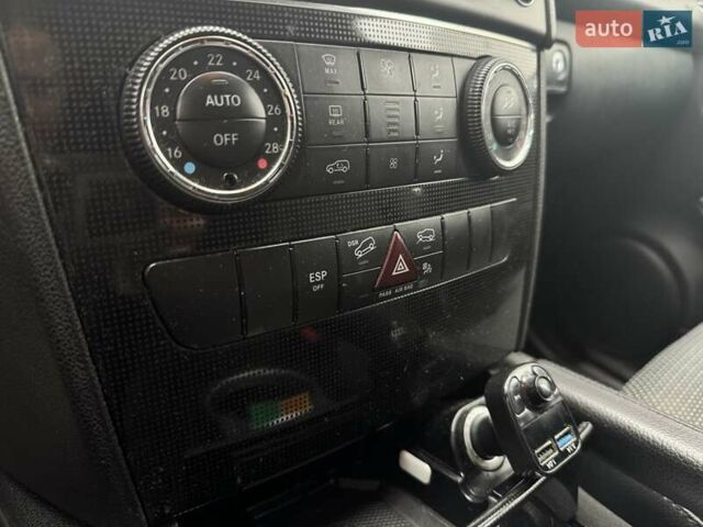 Черный Мерседес М-Класс, объемом двигателя 2.99 л и пробегом 270 тыс. км за 13600 $, фото 5 на Automoto.ua
