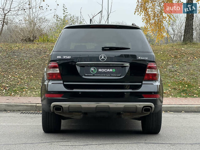 Черный Мерседес М-Класс, объемом двигателя 3.5 л и пробегом 265 тыс. км за 14300 $, фото 16 на Automoto.ua