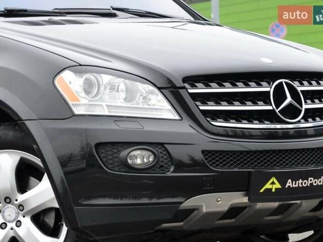 Чорний Мерседес М-Клас, об'ємом двигуна 3.5 л та пробігом 197 тис. км за 9999 $, фото 3 на Automoto.ua