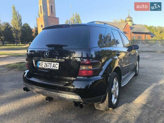 Черный Мерседес М-Класс, объемом двигателя 2.99 л и пробегом 264 тыс. км за 13999 $, фото 11 на Automoto.ua