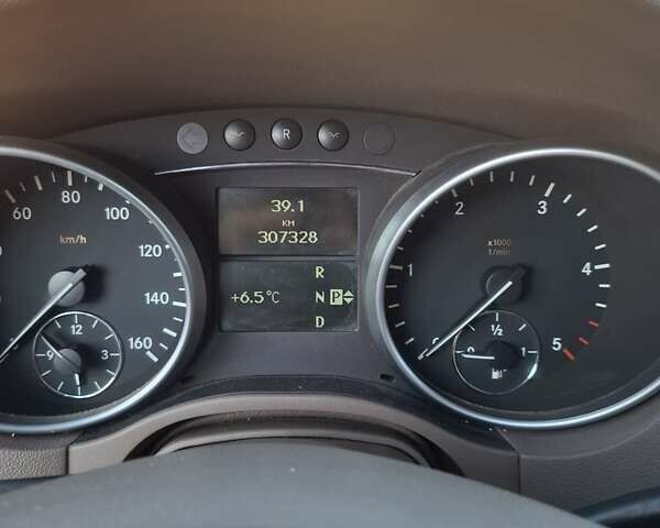 Мерседес М-Класс 2008 в Хмельницком на Automoto.ua Черный Мерседес М-Класс, объемом двигателя 3 л и пробегом 307 тыс. км за 10800 $, фото 7 на Automoto.ua