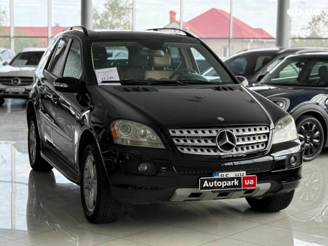 Мерседес М-Класс 2008 в Одессе на Automoto.ua Черный Мерседес М-Класс, объемом двигателя 3 л и пробегом 264 тыс. км за 12240 $, фото 2 на Automoto.ua