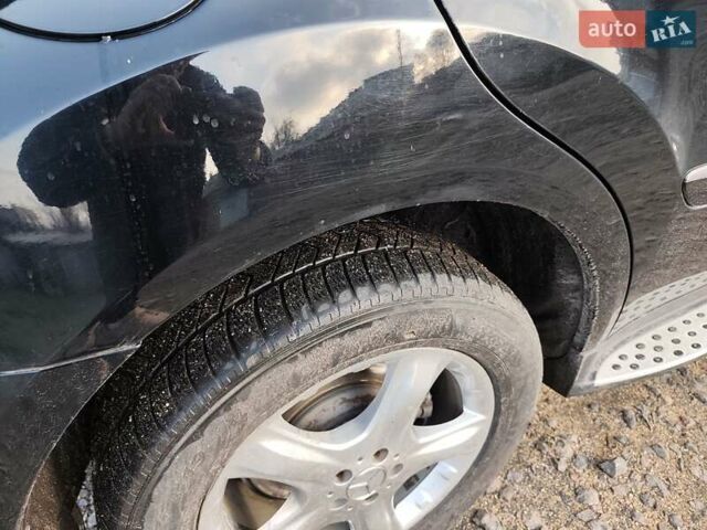 Черный Мерседес М-Класс, объемом двигателя 2.99 л и пробегом 310 тыс. км за 12500 $, фото 10 на Automoto.ua