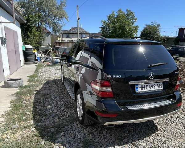 Черный Мерседес М-Класс, объемом двигателя 3.5 л и пробегом 286 тыс. км за 11000 $, фото 4 на Automoto.ua