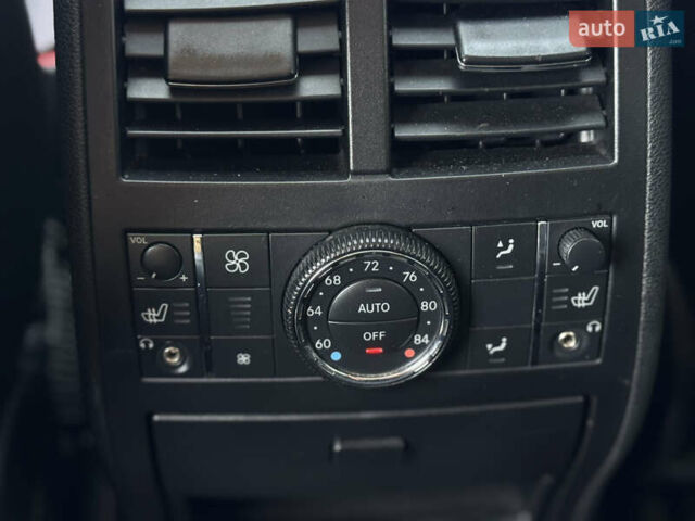 Черный Мерседес М-Класс, объемом двигателя 3.5 л и пробегом 287 тыс. км за 10500 $, фото 37 на Automoto.ua