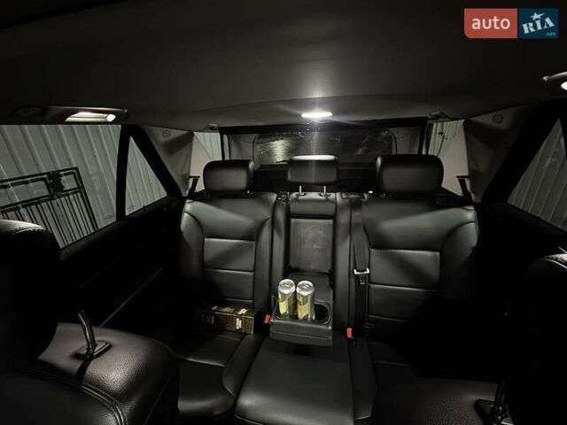 Черный Мерседес М-Класс, объемом двигателя 3.5 л и пробегом 196 тыс. км за 15000 $, фото 18 на Automoto.ua
