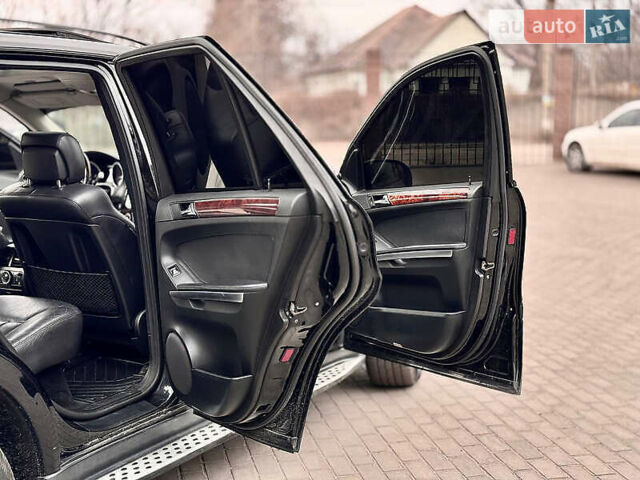 Черный Мерседес М-Класс, объемом двигателя 2.99 л и пробегом 264 тыс. км за 13999 $, фото 17 на Automoto.ua