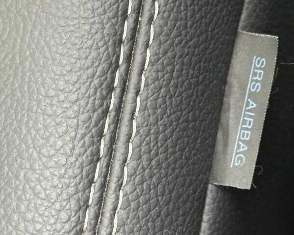 Черный Мерседес М-Класс, объемом двигателя 3.5 л и пробегом 174 тыс. км за 10999 $, фото 52 на Automoto.ua