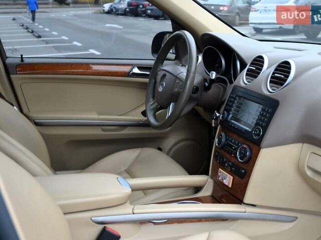 Чорний Мерседес М-Клас, об'ємом двигуна 3.5 л та пробігом 197 тис. км за 9999 $, фото 39 на Automoto.ua