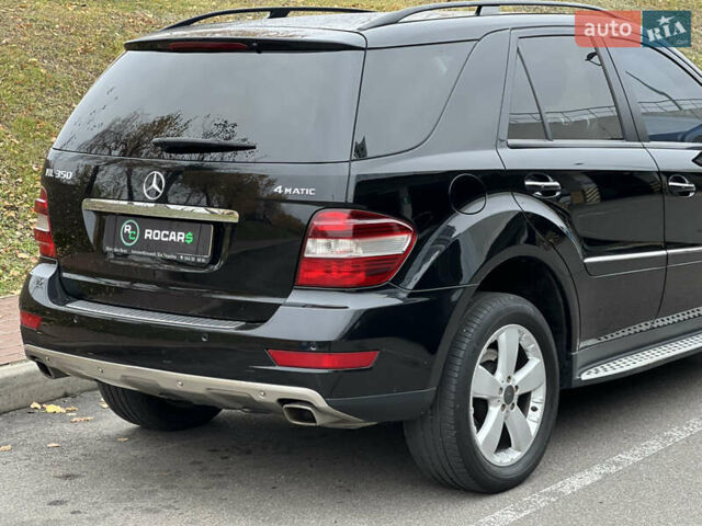 Черный Мерседес М-Класс, объемом двигателя 3.5 л и пробегом 265 тыс. км за 14300 $, фото 29 на Automoto.ua