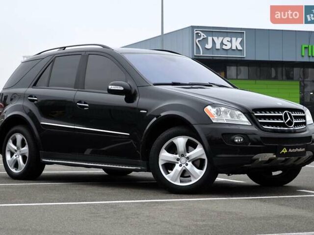 Чорний Мерседес М-Клас, об'ємом двигуна 3.5 л та пробігом 197 тис. км за 9999 $, фото 1 на Automoto.ua