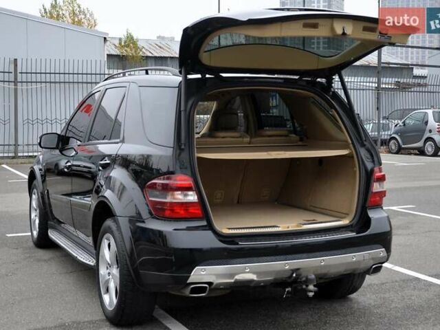 Чорний Мерседес М-Клас, об'ємом двигуна 3.5 л та пробігом 197 тис. км за 9999 $, фото 47 на Automoto.ua