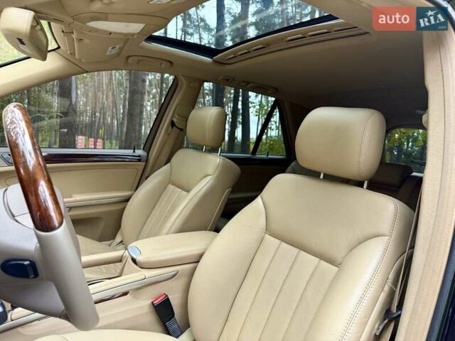 Черный Мерседес М-Класс, объемом двигателя 3.5 л и пробегом 174 тыс. км за 10650 $, фото 26 на Automoto.ua