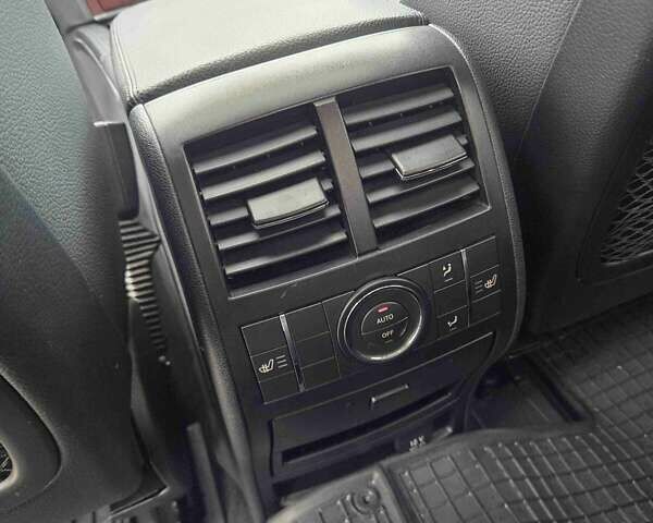 Черный Мерседес М-Класс, объемом двигателя 2.99 л и пробегом 189 тыс. км за 15900 $, фото 10 на Automoto.ua