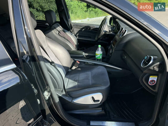 Черный Мерседес М-Класс, объемом двигателя 3 л и пробегом 445 тыс. км за 14000 $, фото 6 на Automoto.ua