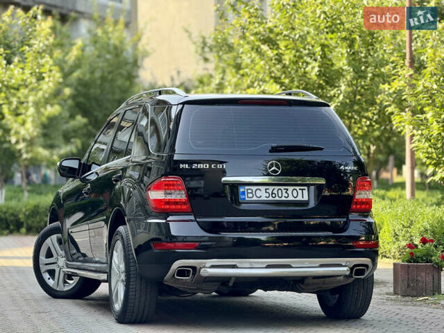 Чорний Мерседес М-Клас, об'ємом двигуна 3 л та пробігом 278 тис. км за 12600 $, фото 40 на Automoto.ua