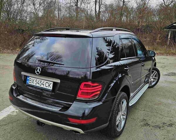 Черный Мерседес М-Класс, объемом двигателя 2.99 л и пробегом 189 тыс. км за 15900 $, фото 1 на Automoto.ua