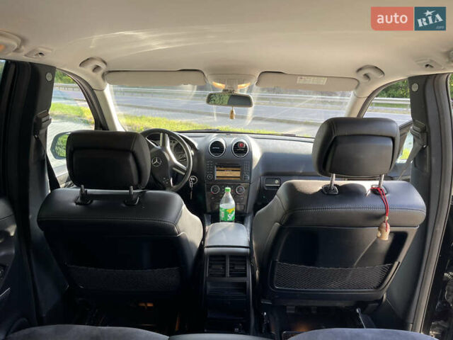 Черный Мерседес М-Класс, объемом двигателя 3 л и пробегом 445 тыс. км за 14000 $, фото 5 на Automoto.ua