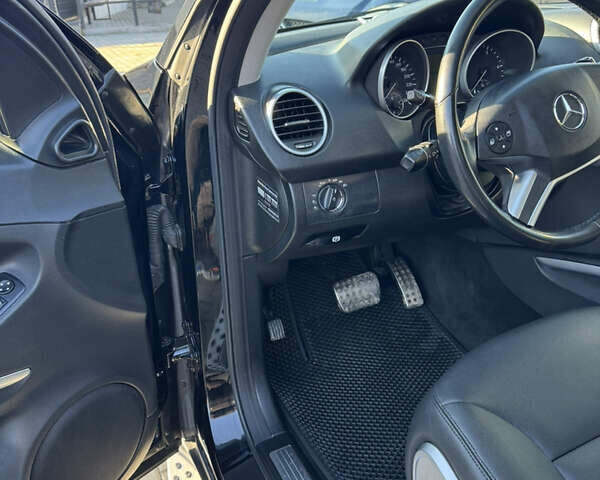 Черный Мерседес М-Класс, объемом двигателя 2.99 л и пробегом 271 тыс. км за 14900 $, фото 20 на Automoto.ua