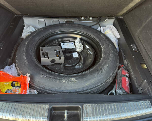 Черный Мерседес М-Класс, объемом двигателя 2.99 л и пробегом 271 тыс. км за 14900 $, фото 26 на Automoto.ua