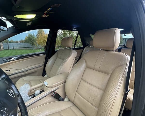 Черный Мерседес М-Класс, объемом двигателя 3 л и пробегом 280 тыс. км за 16100 $, фото 8 на Automoto.ua