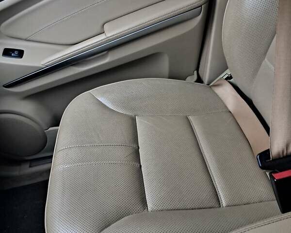 Черный Мерседес М-Класс, объемом двигателя 3 л и пробегом 281 тыс. км за 14000 $, фото 4 на Automoto.ua