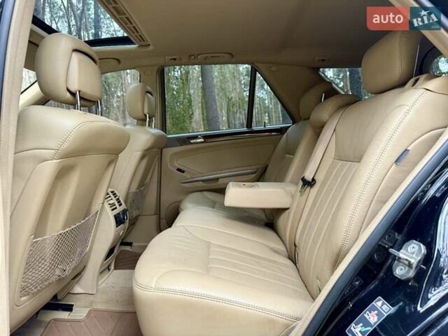 Мерседес М-Класс 2009 в Киеве на Automoto.ua Черный Мерседес М-Класс, объемом двигателя 3.5 л и пробегом 174 тыс. км за 10750 $, фото 31 на Automoto.ua