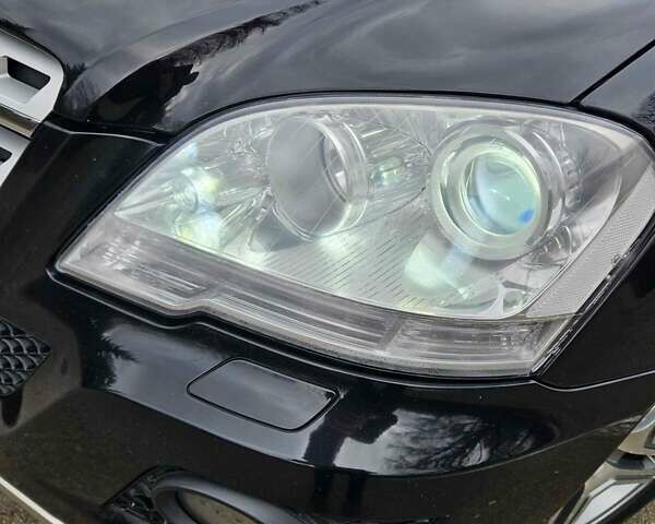 Черный Мерседес М-Класс, объемом двигателя 2.99 л и пробегом 189 тыс. км за 15900 $, фото 7 на Automoto.ua