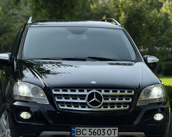 Чорний Мерседес М-Клас, об'ємом двигуна 3 л та пробігом 278 тис. км за 12600 $, фото 3 на Automoto.ua