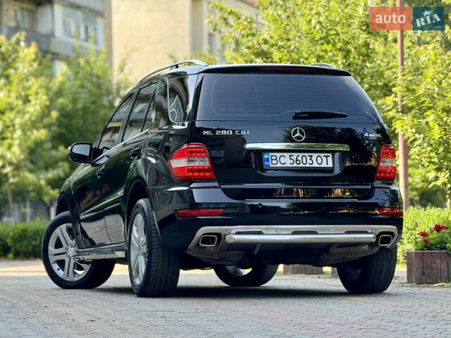 Чорний Мерседес М-Клас, об'ємом двигуна 3 л та пробігом 278 тис. км за 12600 $, фото 39 на Automoto.ua