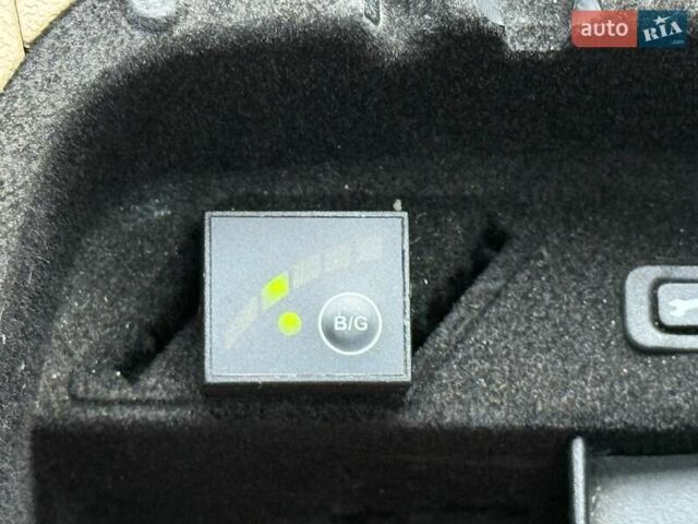 Черный Мерседес М-Класс, объемом двигателя 3.5 л и пробегом 174 тыс. км за 10650 $, фото 57 на Automoto.ua